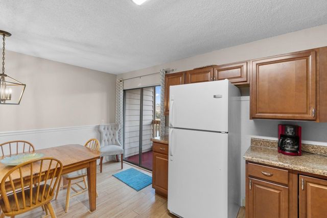 1356 Glenns Bay Rd Apt 203D, Surfside Beach, SC 29575