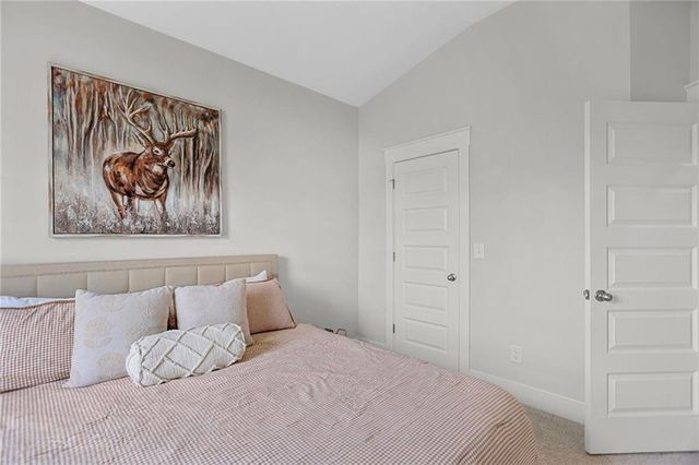 96 Whites Pond Road, Moreland, GA 30259