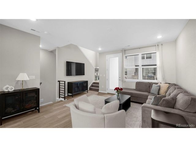3460 Drumlin Grv, Colorado Springs, CO 80907
