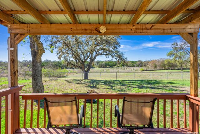 4317 State Hwy 173, Bandera, TX 78003