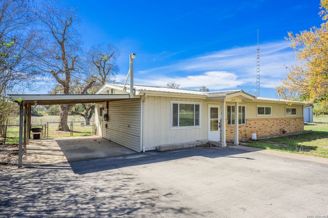 4317 State Hwy 173, Bandera, TX 78003