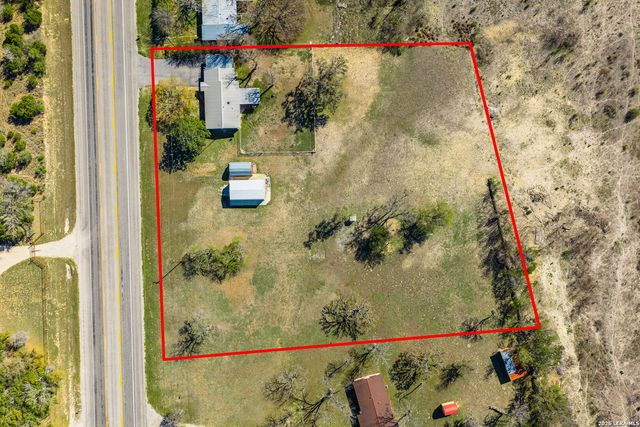 4317 State Hwy 173, Bandera, TX 78003