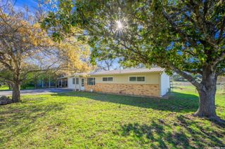 4317 State Hwy 173, Bandera, TX 78003