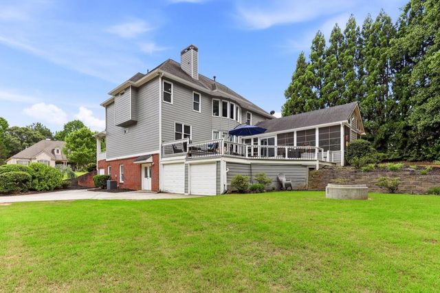 411 Hunting Hills Drive, Braselton, GA 30517