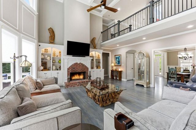 411 Hunting Hills Drive, Braselton, GA 30517