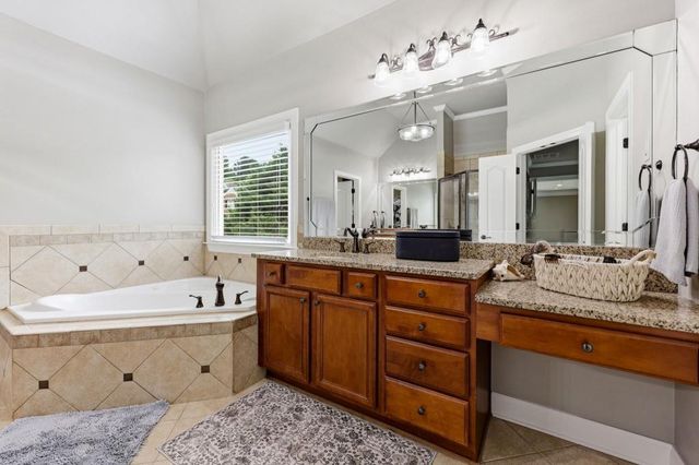 411 Hunting Hills Drive, Braselton, GA 30517
