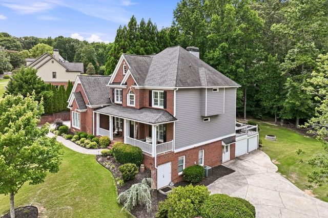 411 Hunting Hills Drive, Braselton, GA 30517
