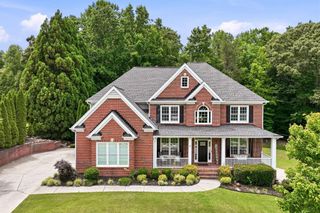 411 Hunting Hills Drive, Braselton, GA 30517
