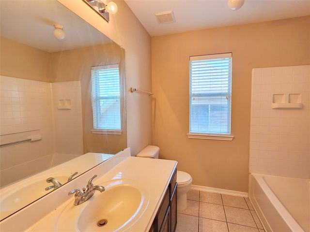 2105 Clubside Drive, Corinth, TX 76210