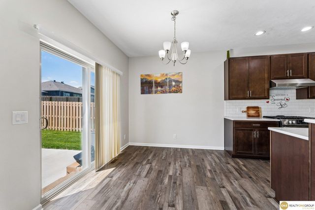4716 N 210 Avenue, Elkhorn, NE 68022