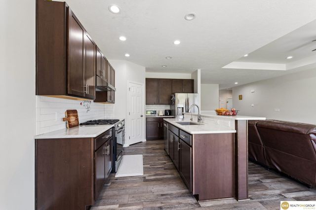 4716 N 210 Avenue, Elkhorn, NE 68022