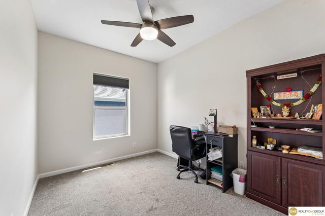 4716 N 210 Avenue, Elkhorn, NE 68022