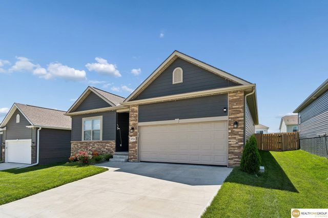 4716 N 210 Avenue, Elkhorn, NE 68022