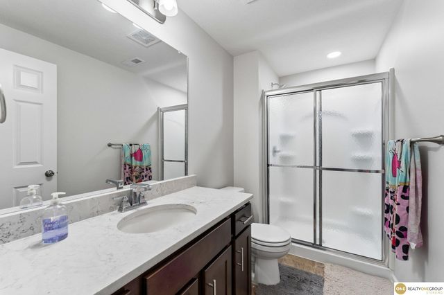 4716 N 210 Avenue, Elkhorn, NE 68022