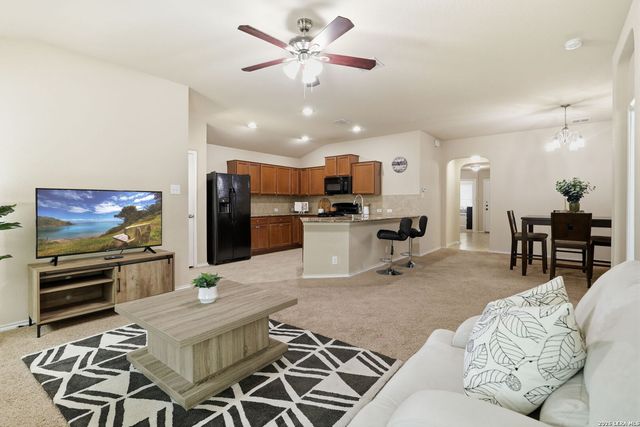 478 Eastern Phoebe, San Antonio, TX 78253