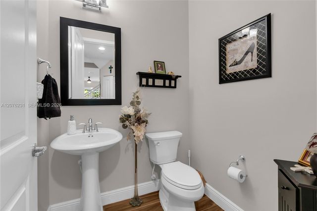 1785 NW 124th Place, Pembroke Pines, FL 33028