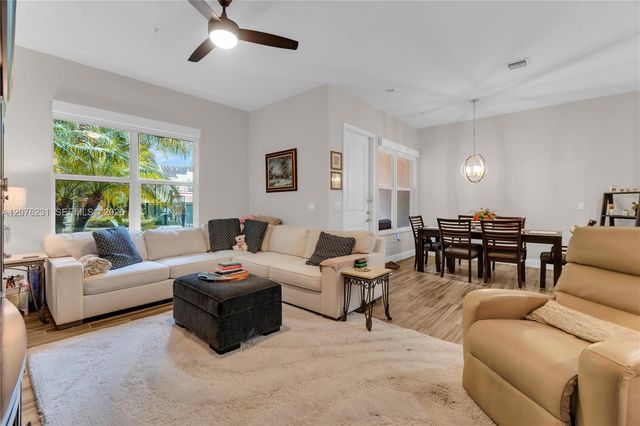 1785 NW 124th Place, Pembroke Pines, FL 33028