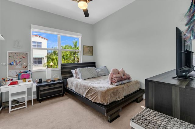 1785 NW 124th Place, Pembroke Pines, FL 33028