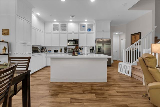 1785 NW 124th Place, Pembroke Pines, FL 33028