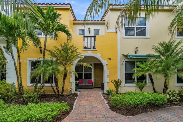 1785 NW 124th Place, Pembroke Pines, FL 33028