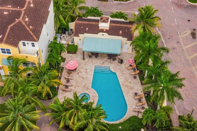 1785 NW 124th Place, Pembroke Pines, FL 33028
