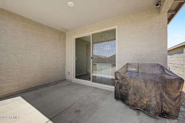 17315 W MISSION Lane, Waddell, AZ 85355