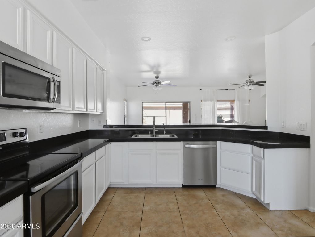 17438 W PAPAGO Street, Goodyear, AZ 85338 — photo 2