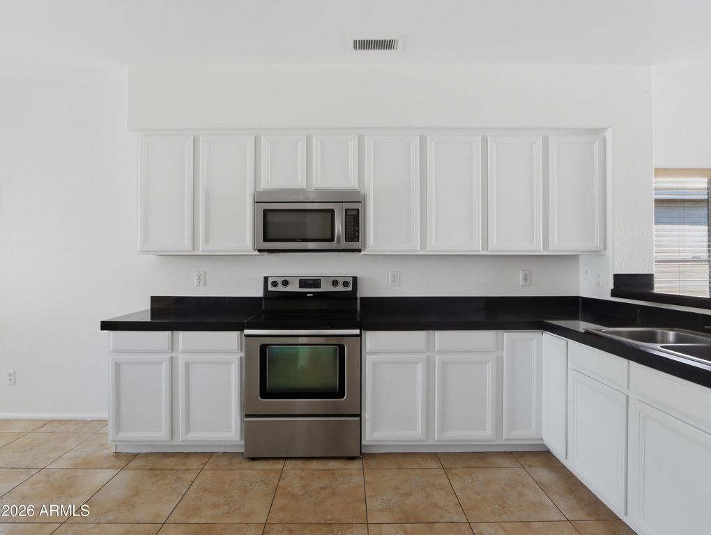17438 W PAPAGO Street, Goodyear, AZ 85338 — photo 3