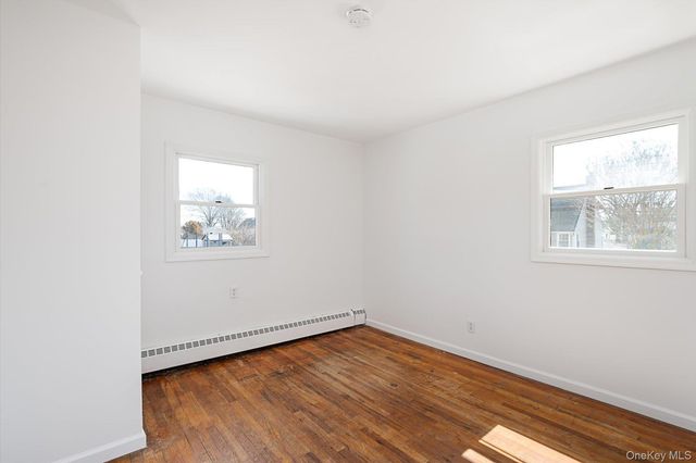 230 Yoakum Avenue, Farmingdale, NY 11735