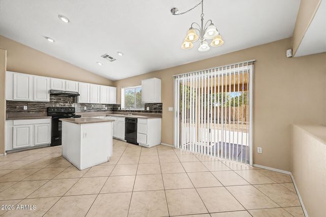 7410 W JONES Avenue, Phoenix, AZ 85043