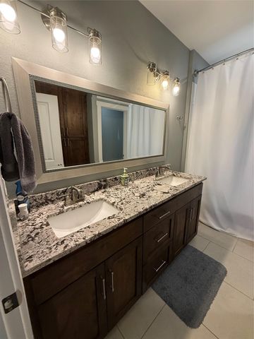 410 Summit Ridge DR N, Point Venture, TX 78645