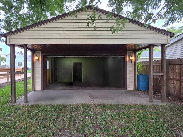 1306 Bradfield Street, Bay City, MI 48706