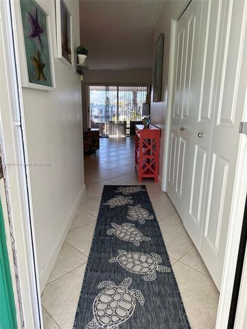 5301 Ocean Ter 1, Marathon, FL 33050