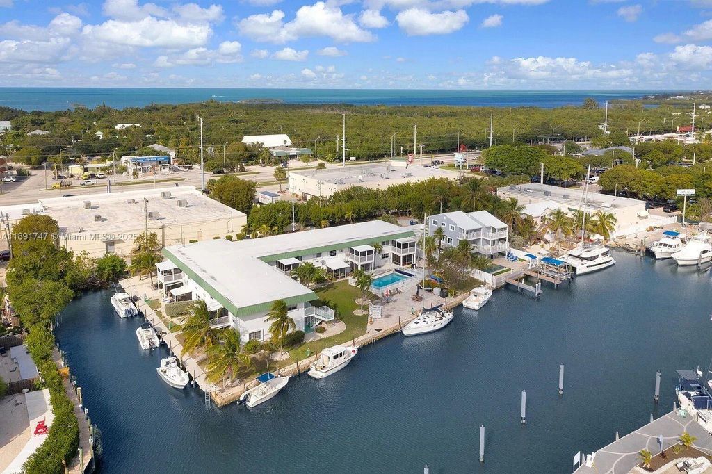 5301 Ocean Ter 1, Marathon, FL 33050