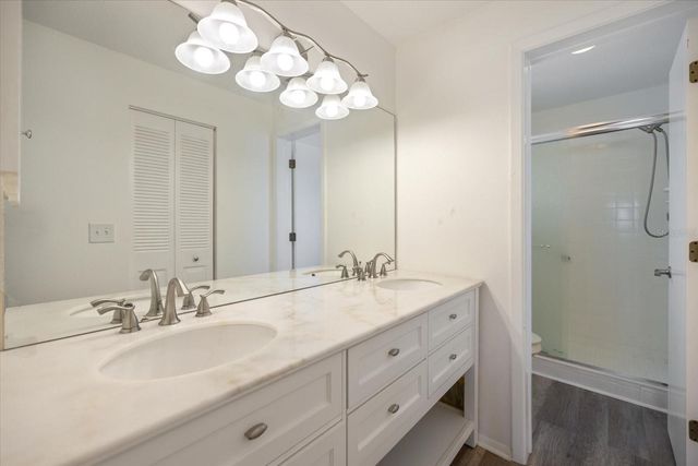 335 THREE LAKES LANE B, Venice, FL 34285