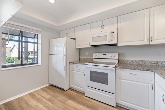 335 THREE LAKES LANE B, Venice, FL 34285