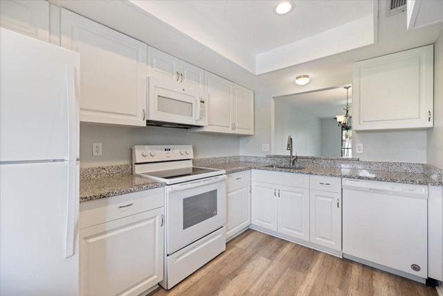 335 THREE LAKES LANE B, Venice, FL 34285