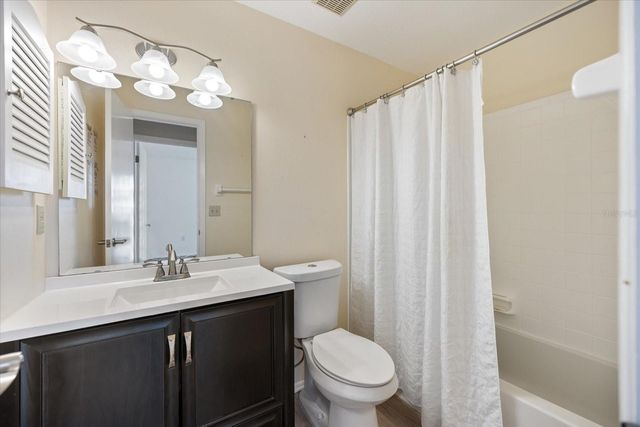 335 THREE LAKES LANE B, Venice, FL 34285