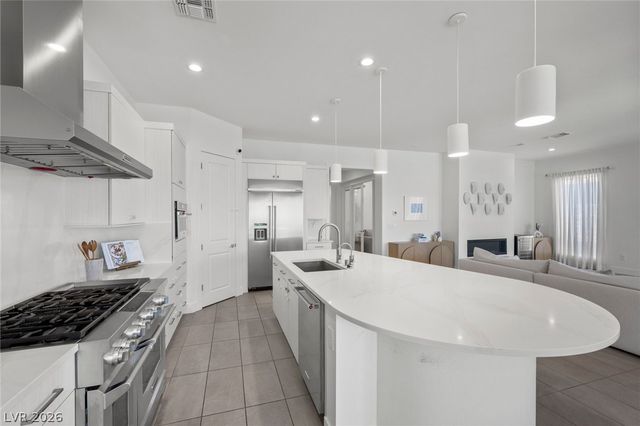 3060 Full Lotus Drive, Las Vegas, NV 89138