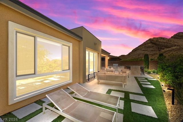 3060 Full Lotus Drive, Las Vegas, NV 89138