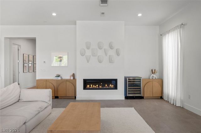 3060 Full Lotus Drive, Las Vegas, NV 89138