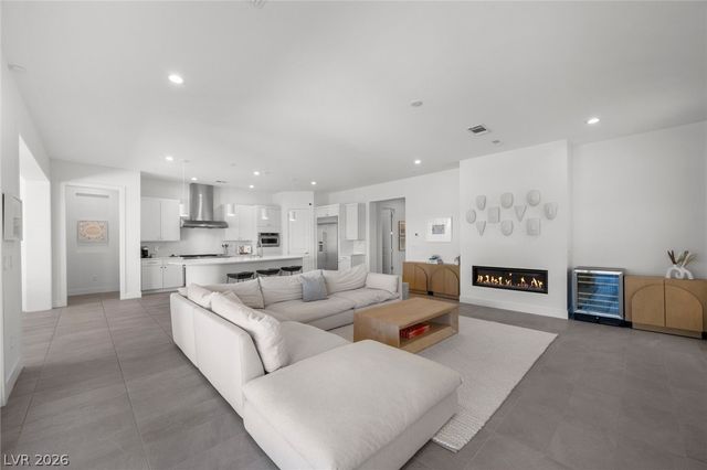 3060 Full Lotus Drive, Las Vegas, NV 89138