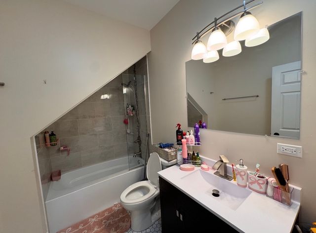 714 S Joliet Street, Joliet, IL 60436