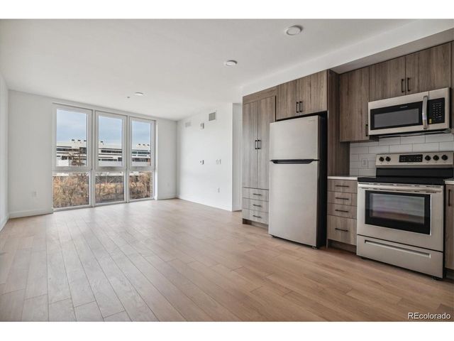 3575 Chestnut Pl 202, Denver, CO 80216