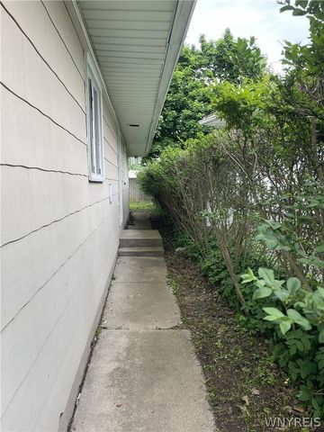 321 Grimsby Road, Tonawanda, NY 14223