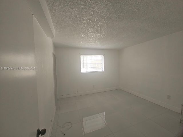 5500 SW 77th Ct 204, Miami, FL 33155