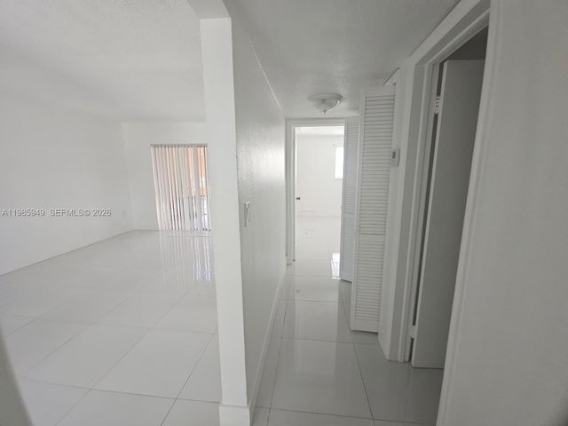 5500 SW 77th Ct 204, Miami, FL 33155