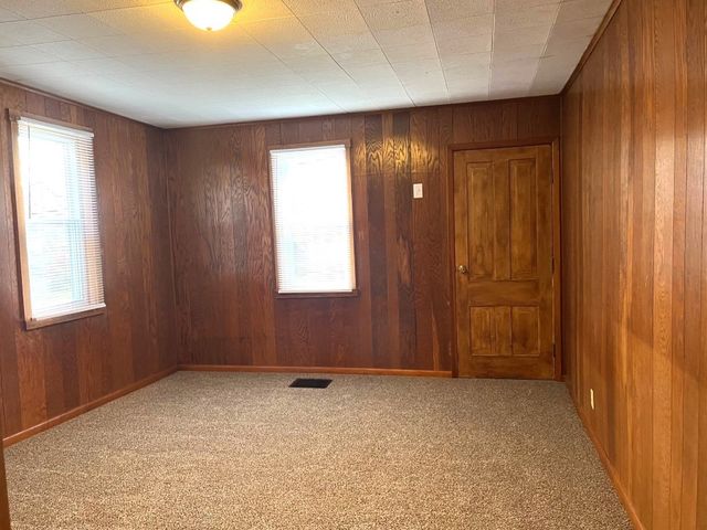 130 S MAIN Street, Springboro, PA 16435