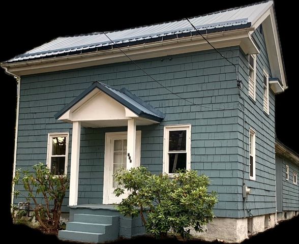 130 S MAIN Street, Springboro, PA 16435