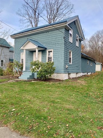 130 S MAIN Street, Springboro, PA 16435